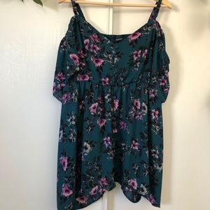 TORRID GREEN FLORAL GEORGETTE COLD SHOULDER TOP
